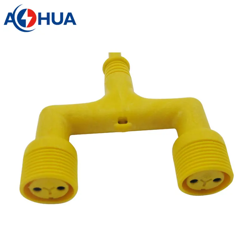 T type connectors (72)